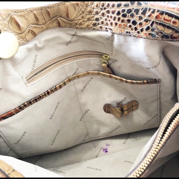 💝 Brahmin Toasted Almond Elisa Hobo Bag - Picture 6 of 8